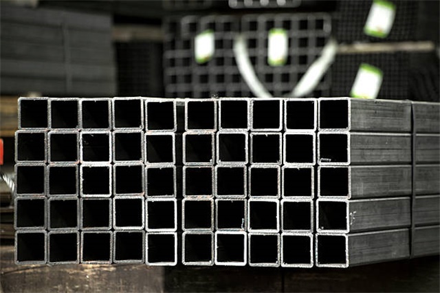 宜川<font style='color:red'>Q355B无缝方管</font>促销价格